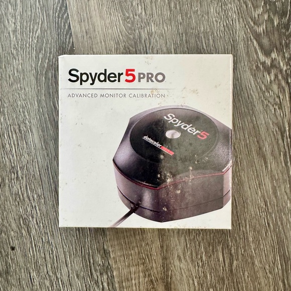 Spyder5 Black Color Calibration Device - Picture 7 of 8